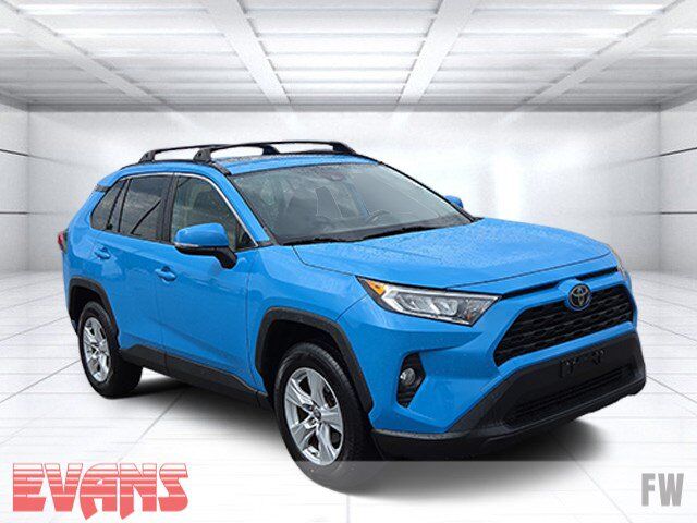 2019 Toyota RAV4 XLE — photo 1 of 1