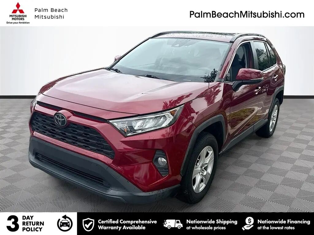 2019 Toyota RAV4 XLE — photo 1 of 13