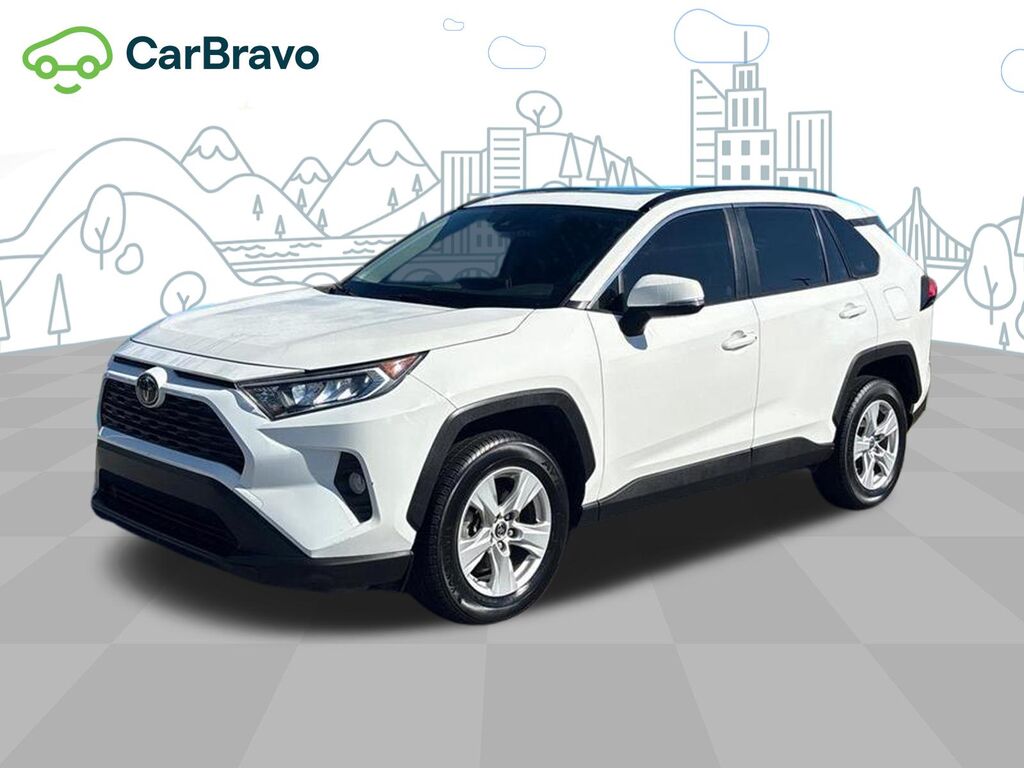 2019 Toyota RAV4 XLE — photo 1 of 7
