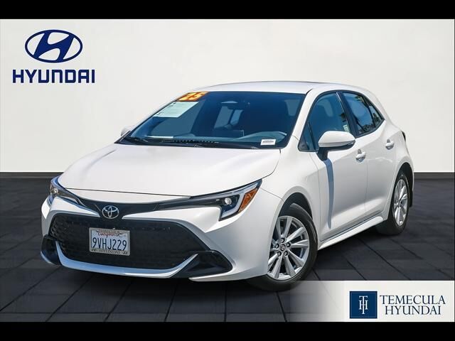 2025 Toyota Corolla Hatchback SE