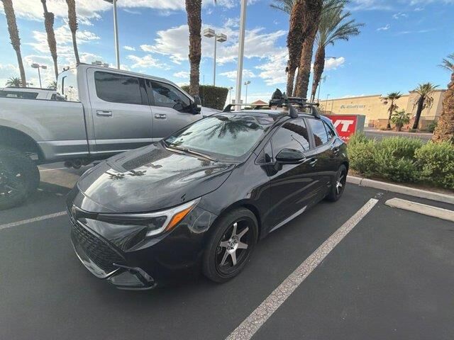 2025 Toyota Corolla Hatchback SE