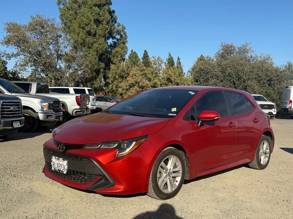 2019 Toyota Corolla Hatchback SE — photo 1 of 13