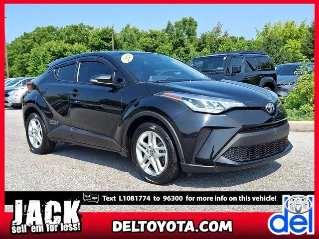 2020 Toyota C-HR LE — photo 1 of 1