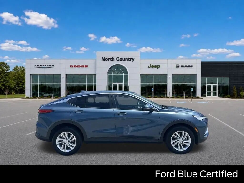 2025 Buick Envista Preferred — photo 1 of 12