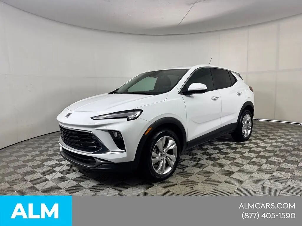 2025 Buick Encore GX Preferred — photo 1 of 10