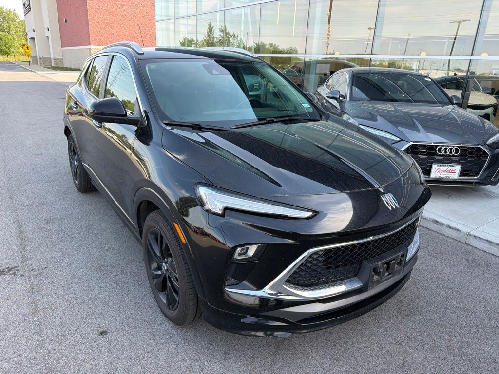 2024 Buick Encore GX Sport Touring — photo 1 of 8