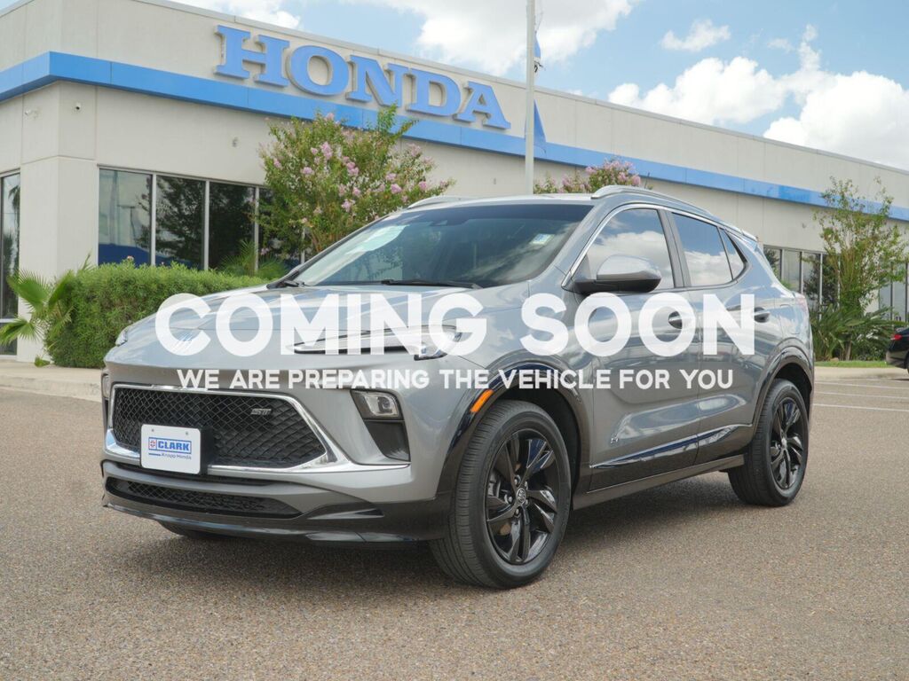 2025 Buick Encore GX Sport Touring — photo 1 of 9