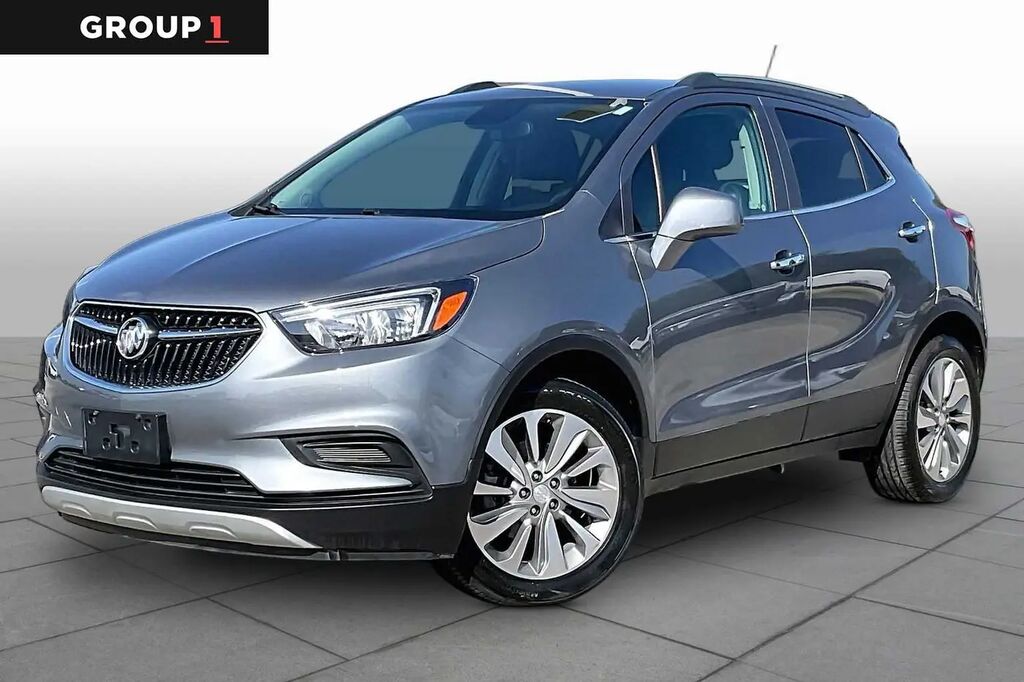 2020 Buick Encore Preferred — photo 1 of 12