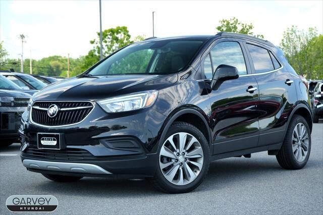 2020 Buick Encore Preferred — photo 1 of 13