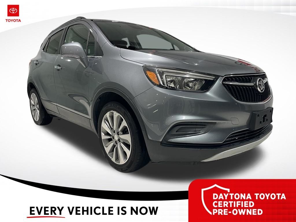 2020 Buick Encore Preferred — photo 1 of 10