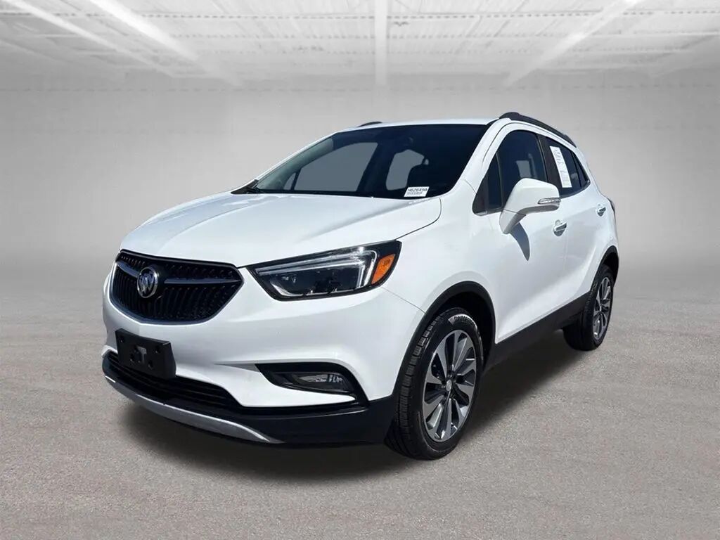 2020 Buick Encore Essence — photo 1 of 13