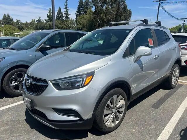 2019 Buick Encore Preferred — photo 1 of 10