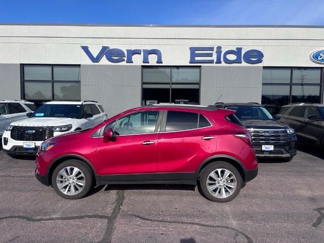 2020 Buick Encore Preferred — photo 1 of 2