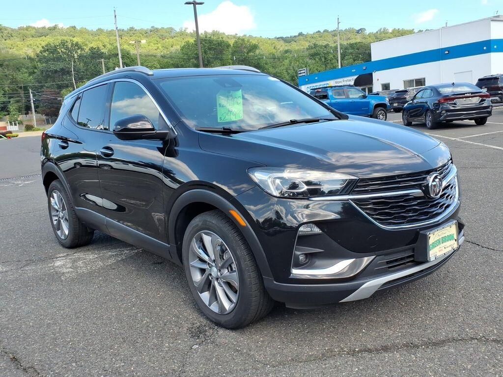 2023 Buick Encore GX Essence — photo 1 of 13