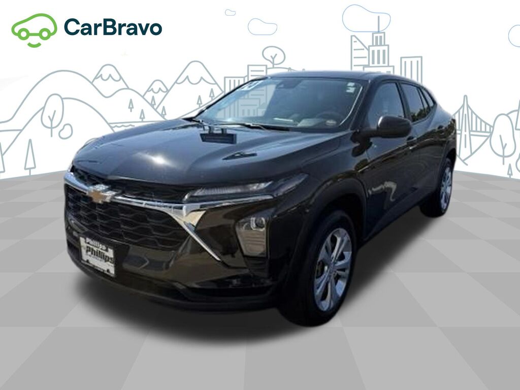 2024 Chevrolet Trax LS — photo 1 of 7