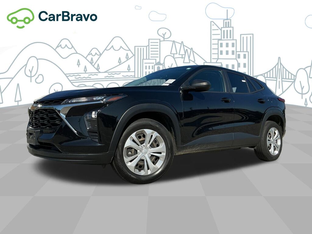 2024 Chevrolet Trax LS — photo 1 of 6