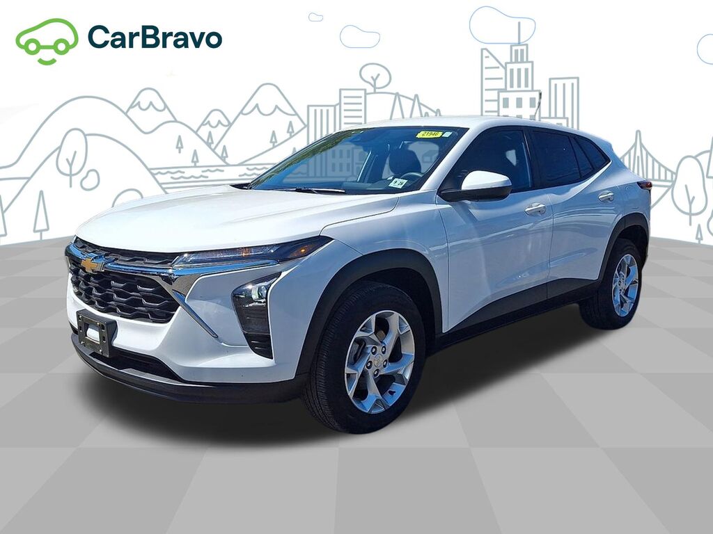 2024 Chevrolet Trax LS — photo 1 of 6