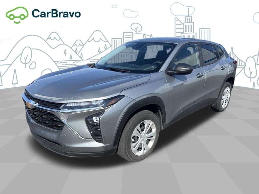 2024 Chevrolet Trax LS — photo 1 of 7