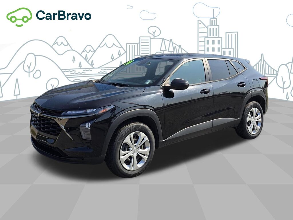 2024 Chevrolet Trax LS — photo 1 of 6