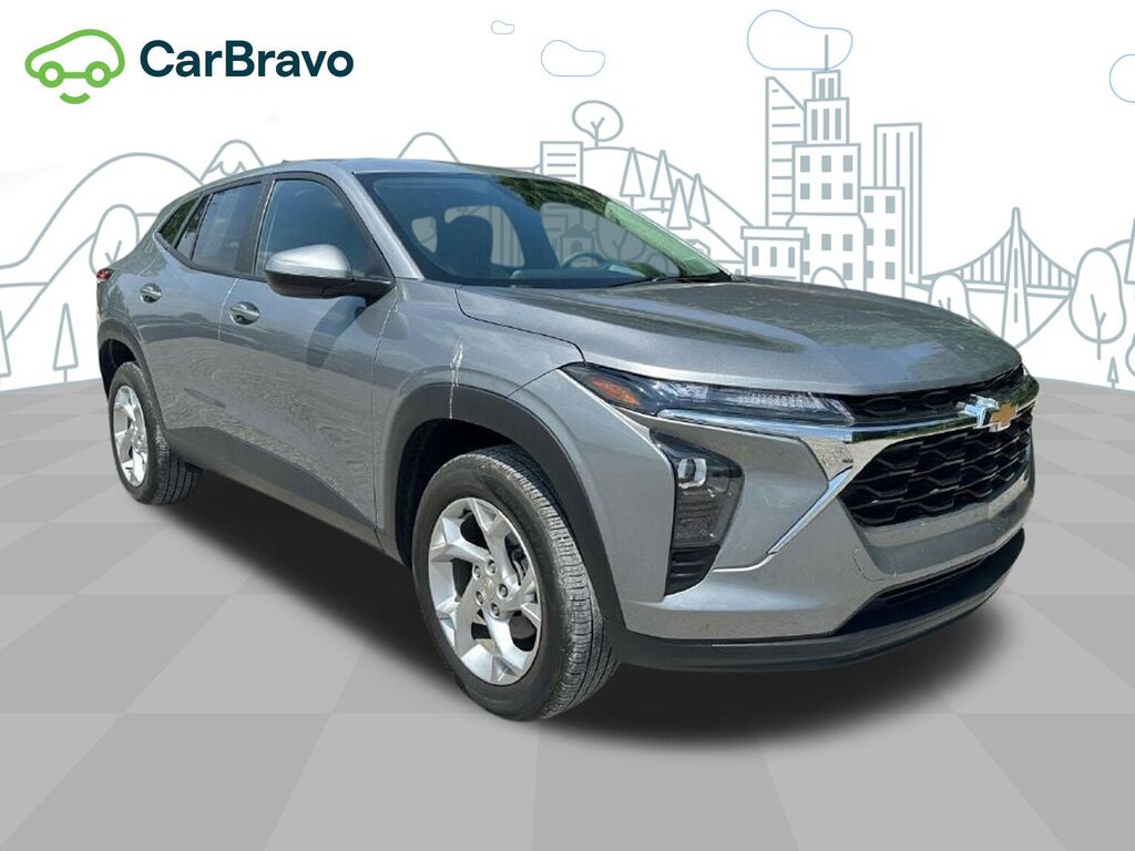 2024 Chevrolet Trax LS — photo 1 of 7