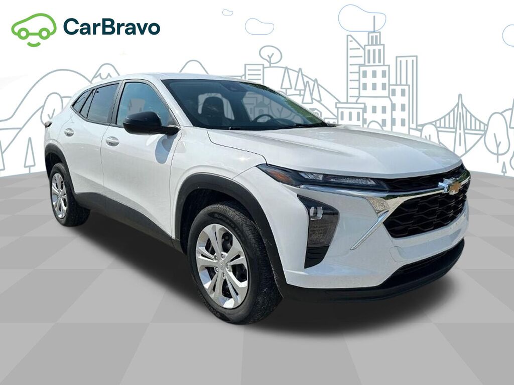 2024 Chevrolet Trax LS — photo 1 of 1