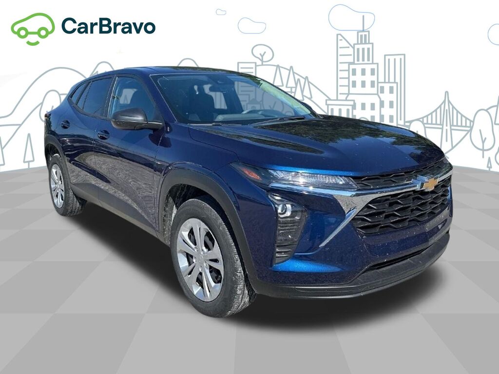 2024 Chevrolet Trax LS — photo 1 of 1