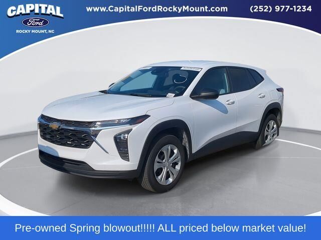 2025 Chevrolet Trax LS