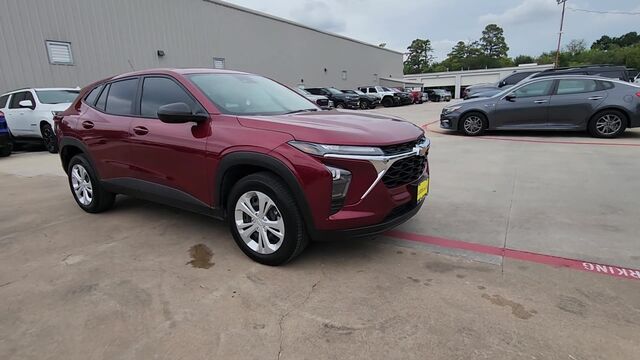 2025 Chevrolet Trax LS