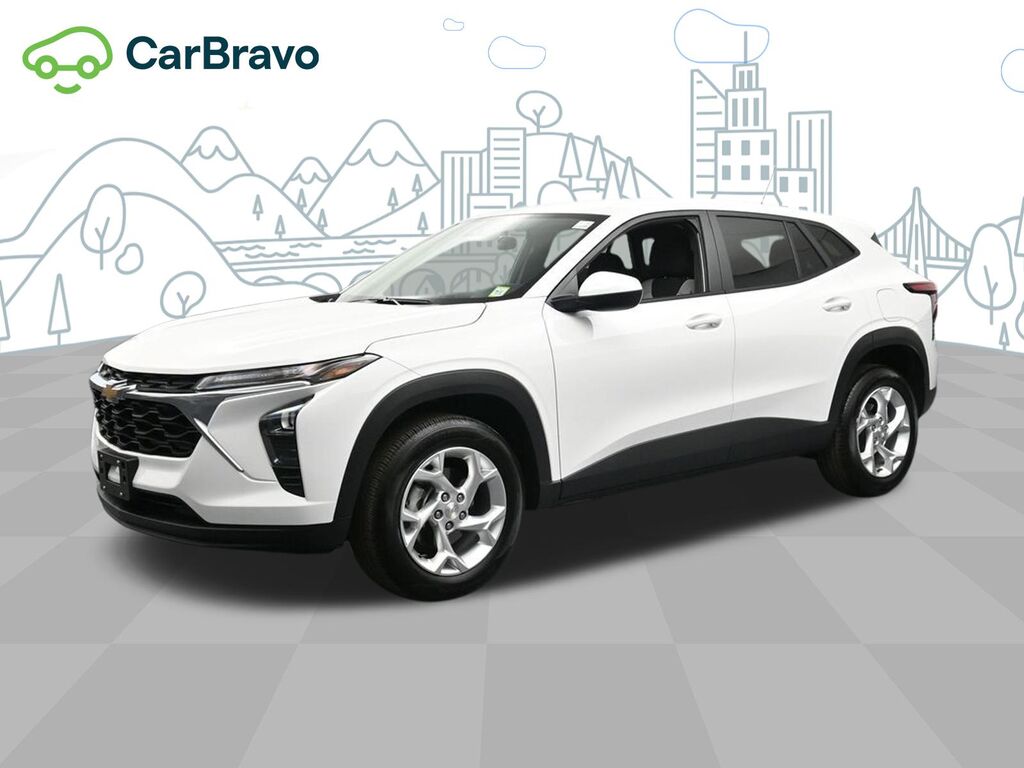 2025 Chevrolet Trax LS — photo 1 of 6