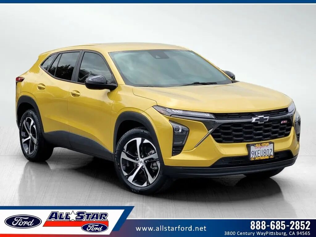 2024 Chevrolet Trax RS — photo 1 of 13