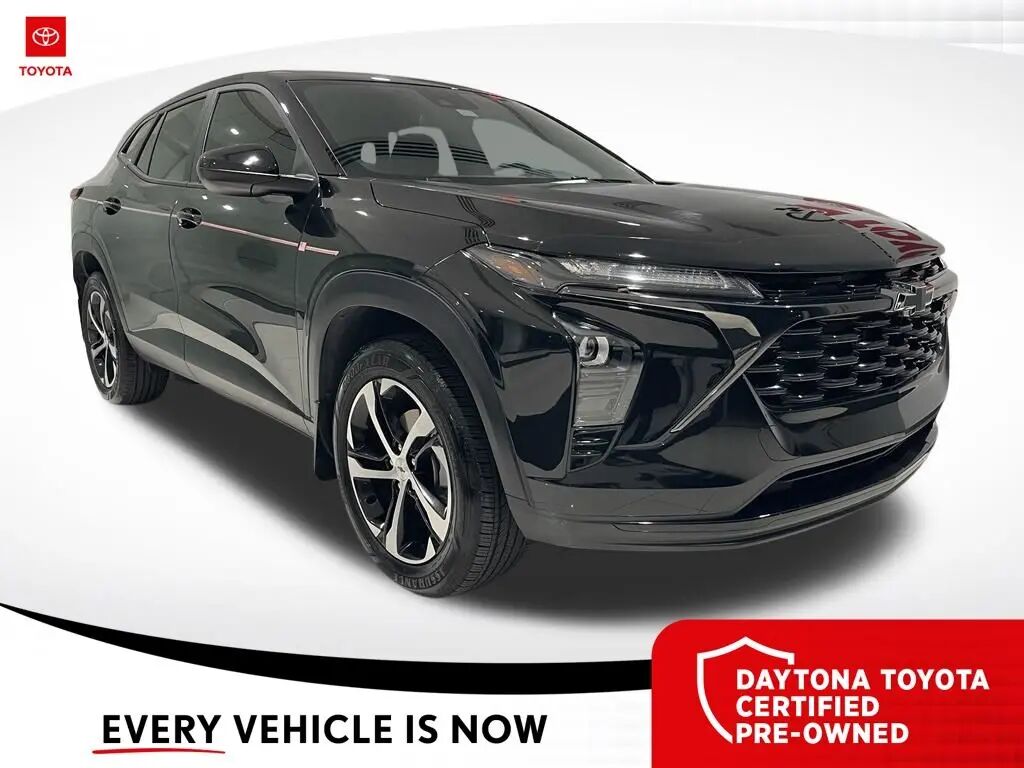 2024 Chevrolet Trax RS — photo 1 of 13
