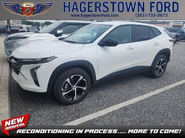 2025 Chevrolet Trax RS