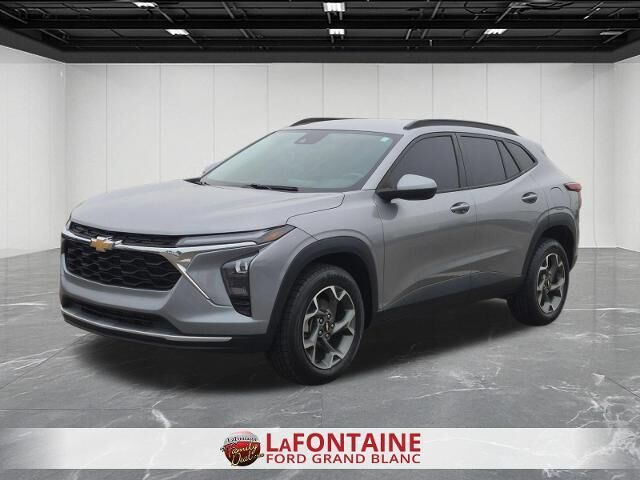2024 Chevrolet Trax LT — photo 1 of 13