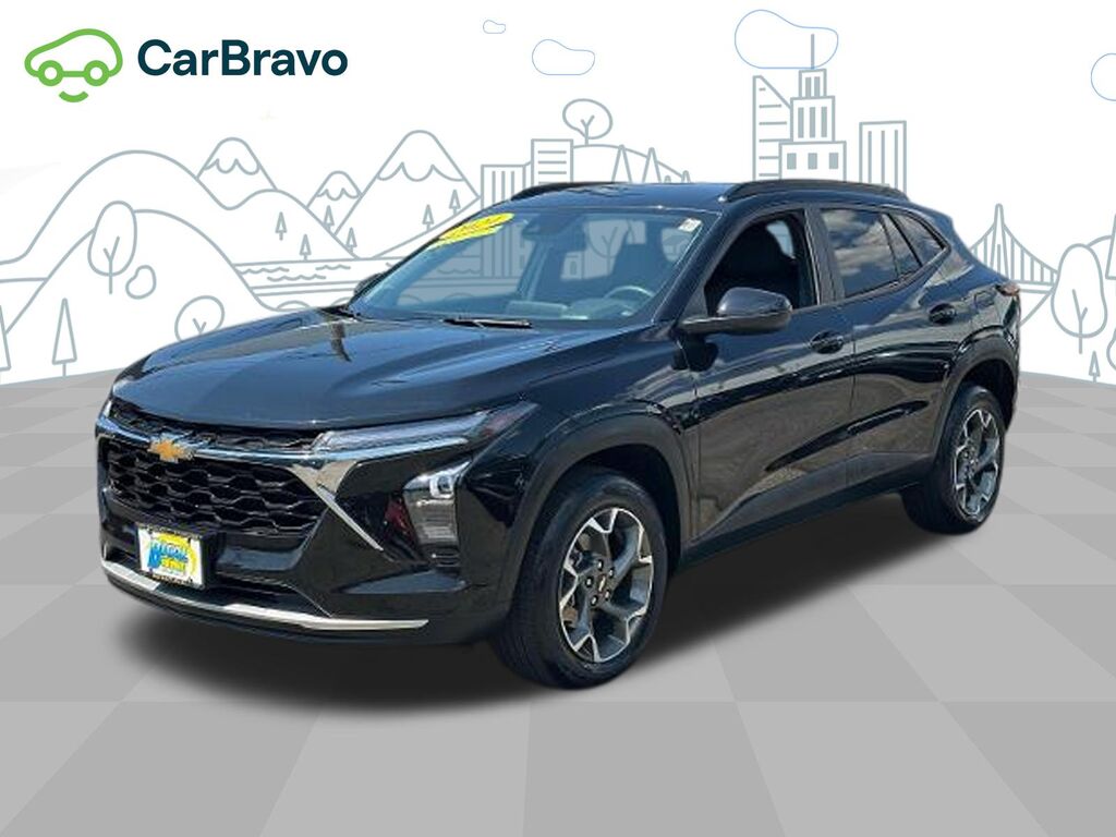 2024 Chevrolet Trax LT — photo 1 of 7