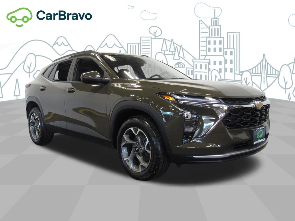 2024 Chevrolet Trax LT — photo 1 of 6
