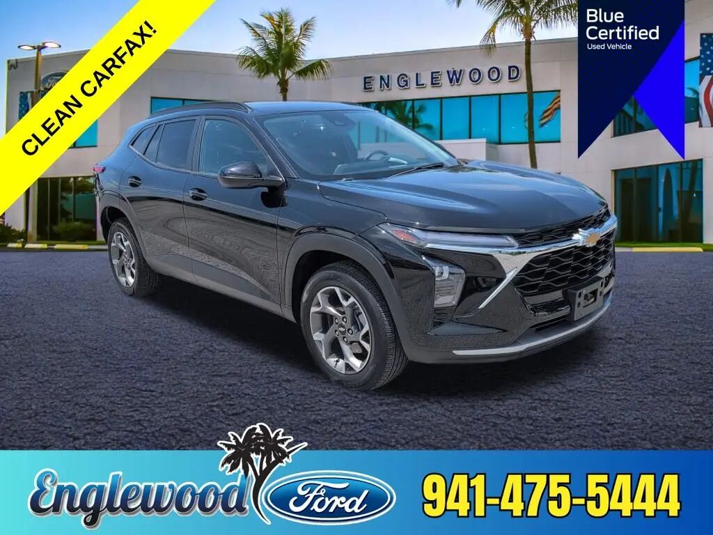 2024 Chevrolet Trax LT — photo 1 of 13