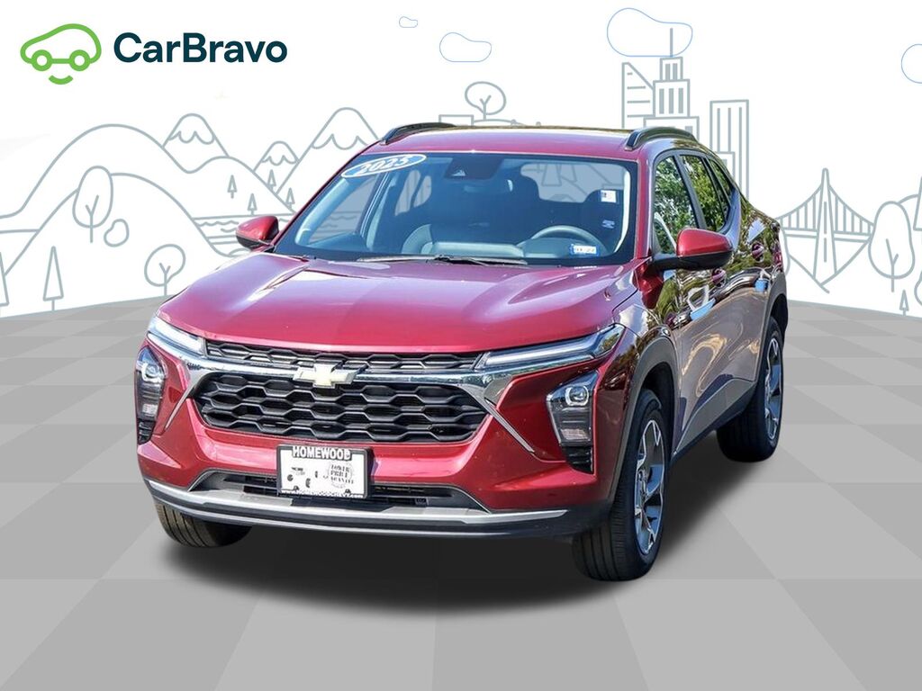 2025 Chevrolet Trax LT — photo 1 of 6