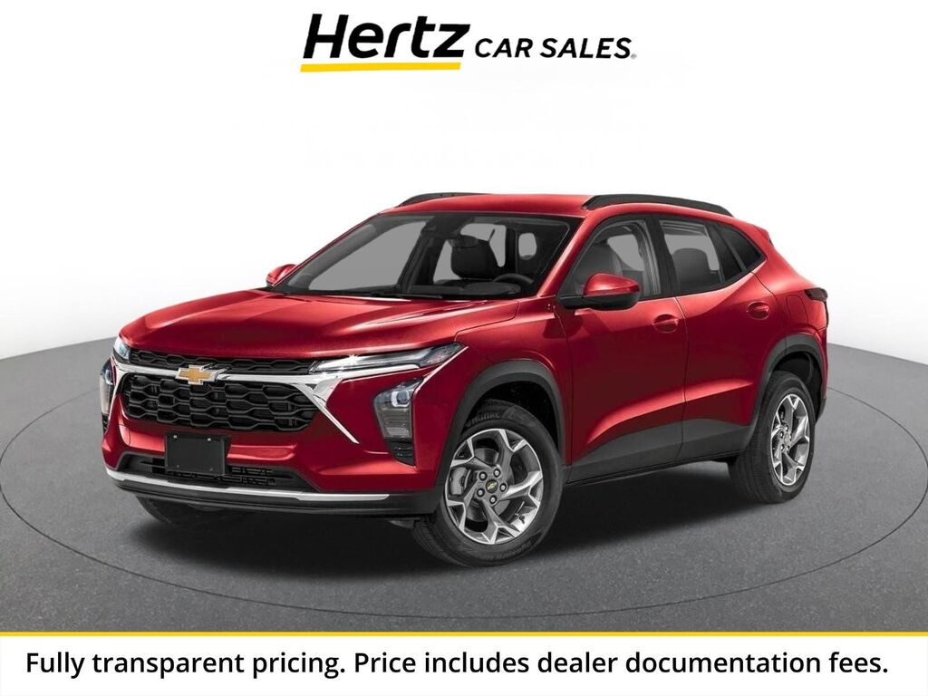 2025 Chevrolet Trax LT — photo 1 of 2