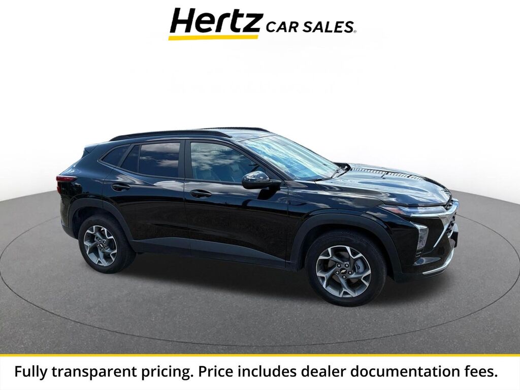 2025 Chevrolet Trax LT — photo 1 of 1