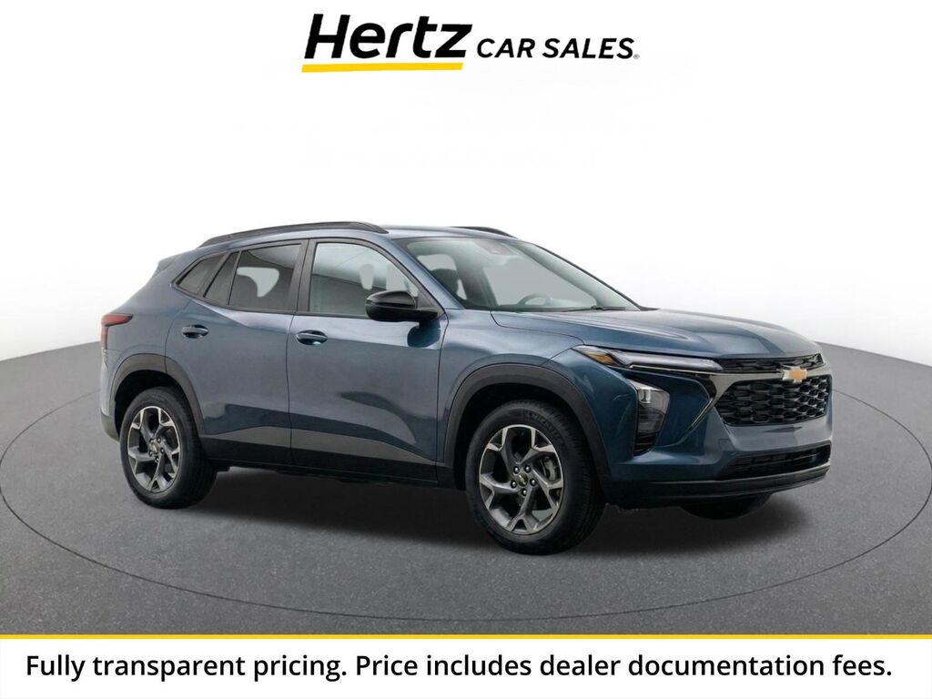 2025 Chevrolet Trax LT — photo 1 of 1