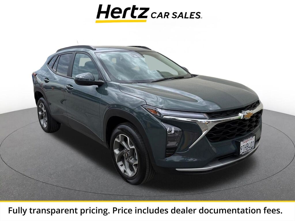 2025 Chevrolet Trax LT — photo 1 of 1