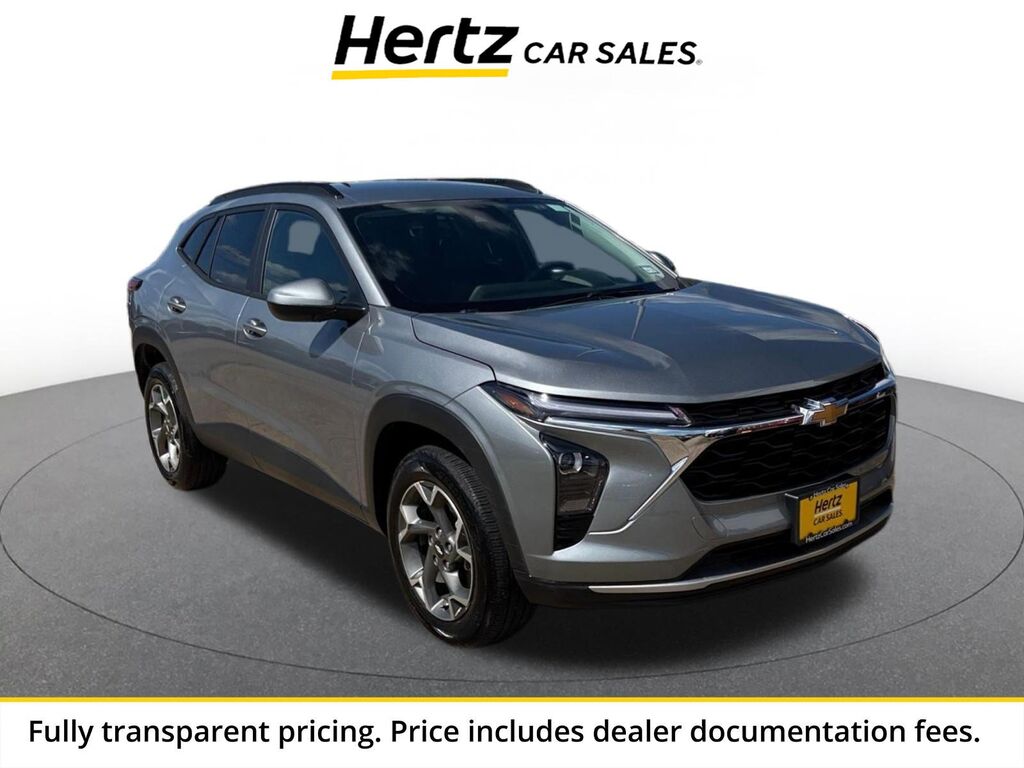 2025 Chevrolet Trax LT — photo 1 of 1