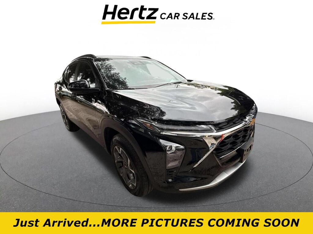 2025 Chevrolet Trax LT — photo 1 of 1