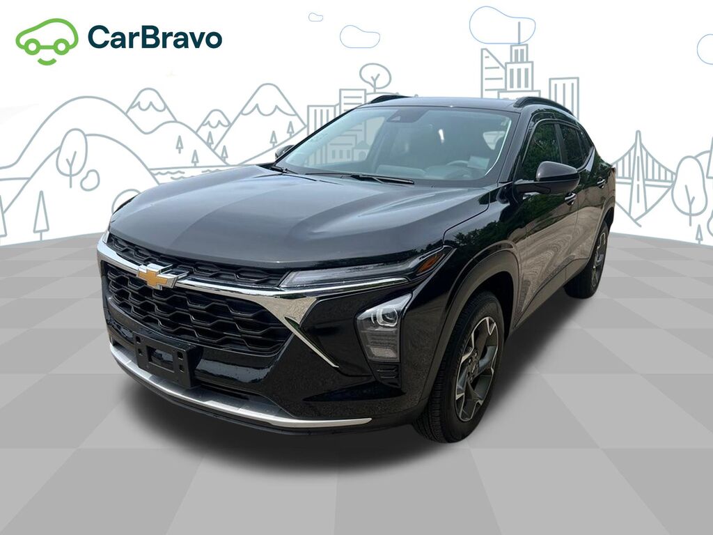 2025 Chevrolet Trax LT — photo 1 of 7