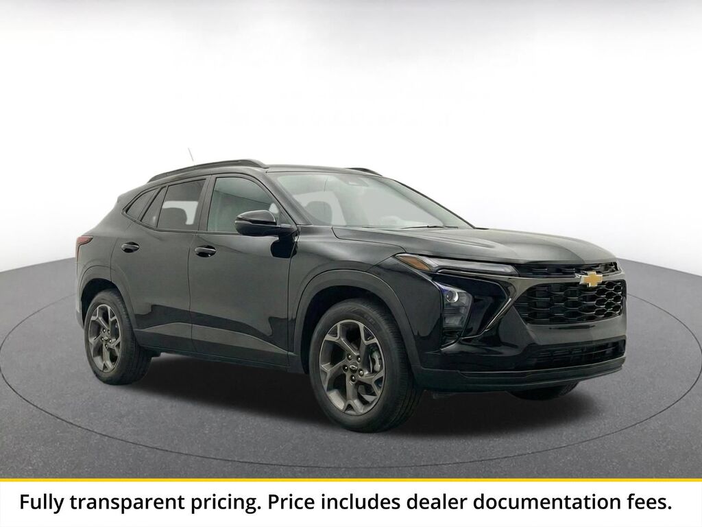 2025 Chevrolet Trax LT — photo 1 of 1