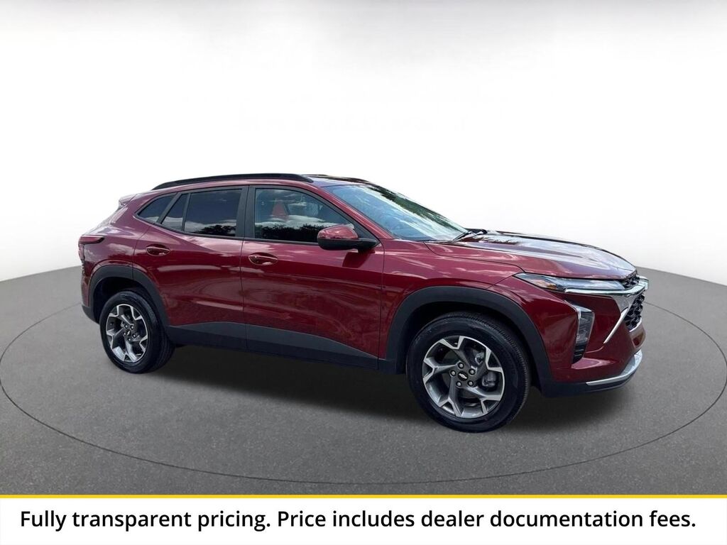 2025 Chevrolet Trax LT — photo 1 of 1