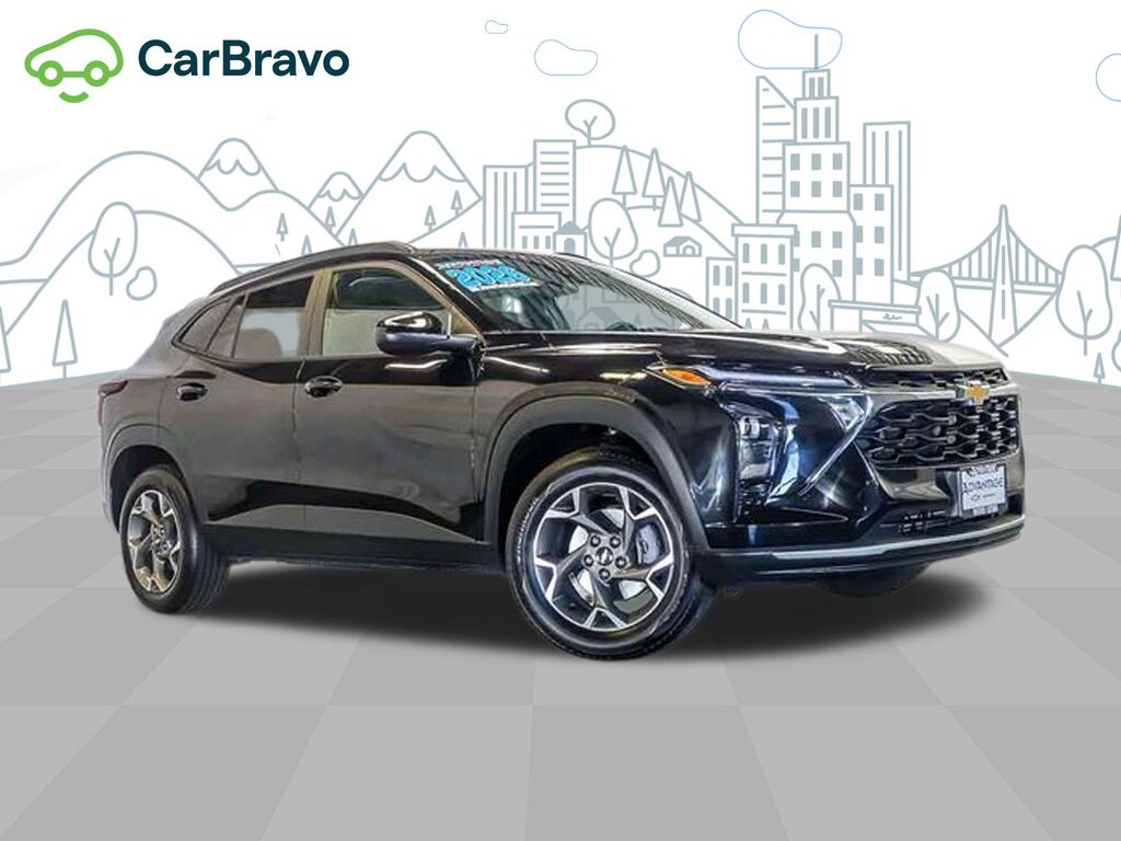 2026 Chevrolet Trax LT — photo 1 of 7