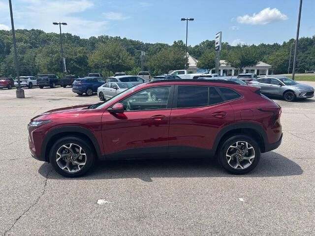 2025 Chevrolet Trax LT