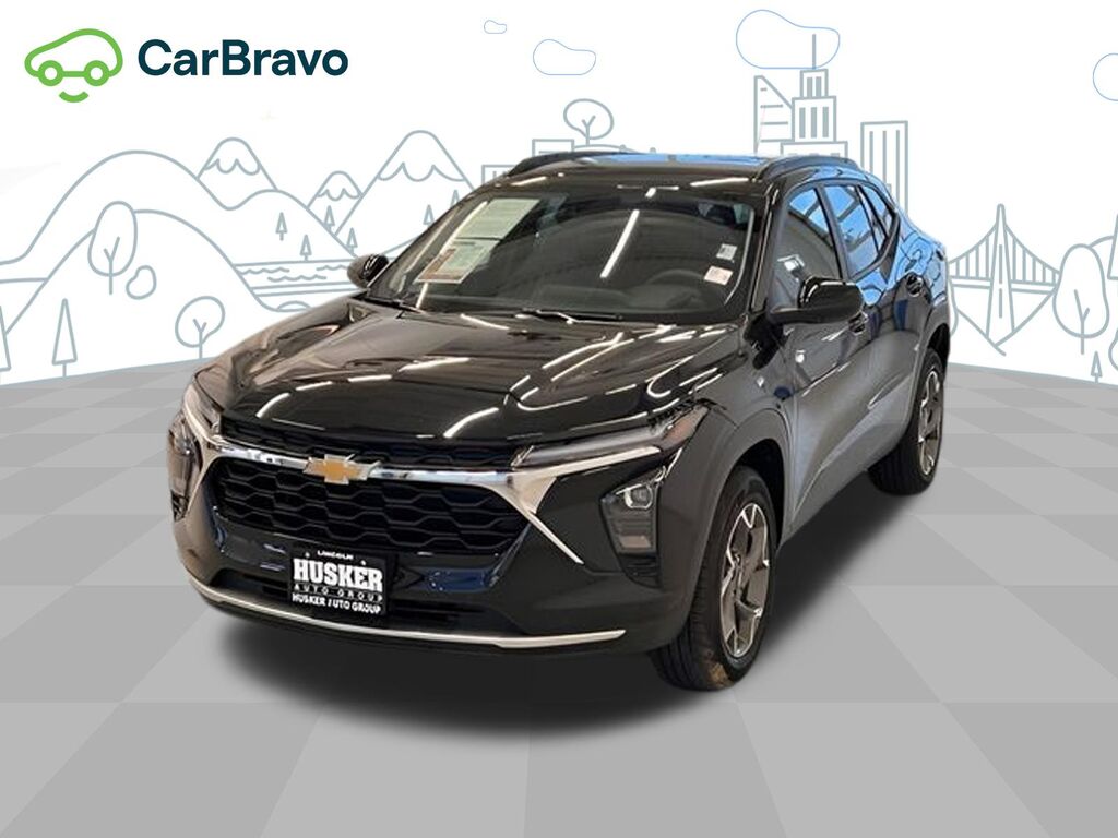 2025 Chevrolet Trax LT — photo 1 of 7