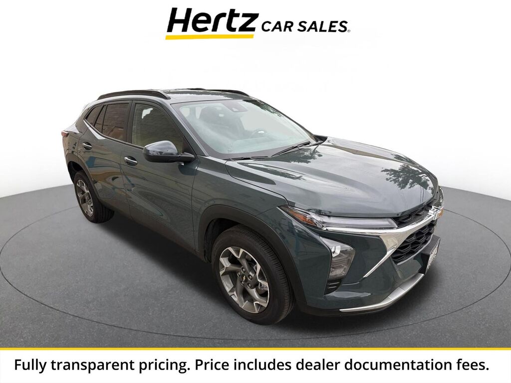 2025 Chevrolet Trax LT — photo 1 of 1